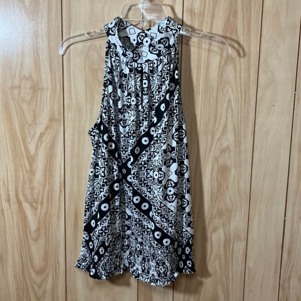 Essentials by Milano Floral High Keyhole Neck Pleated Sleeveless Blouse XL